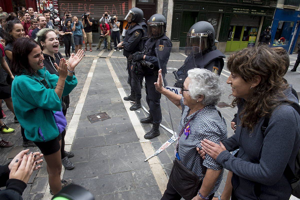 Josefina Lamberto, Maravillas gaztetxeko gazteekin. IÑIGO URIZ / FOKU