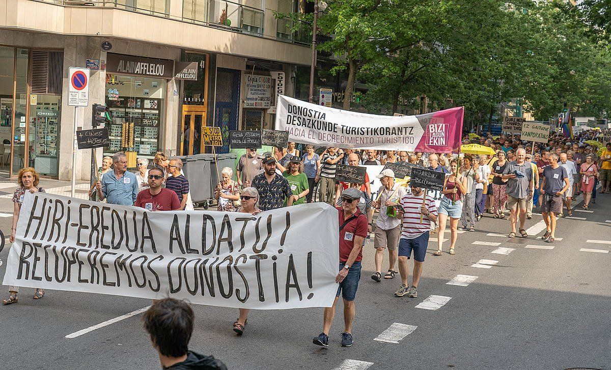 Manifestazioaren burua, mobilizazioaren lehen metrotan. ANDONI CANELLADA / FOKU
