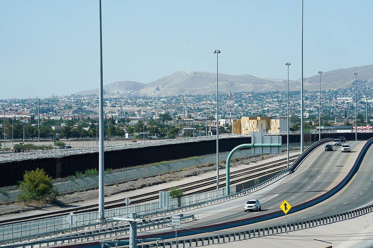 AEBen eta Mexikoren arteko muga, El Pason. YURI GRIPAS / POOL / EFE
