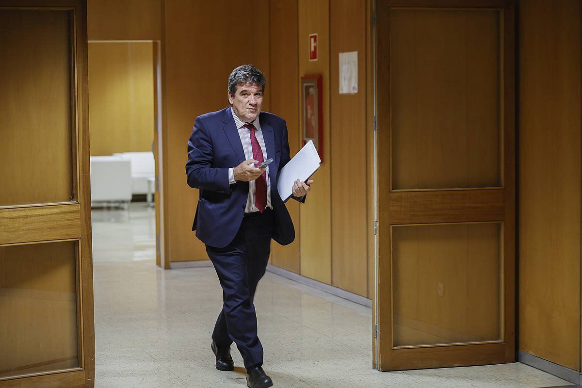Jose Luis Escriva, Espainiako Gizarte Segurantzako ministroa. JUANJO MARTíN/EFE