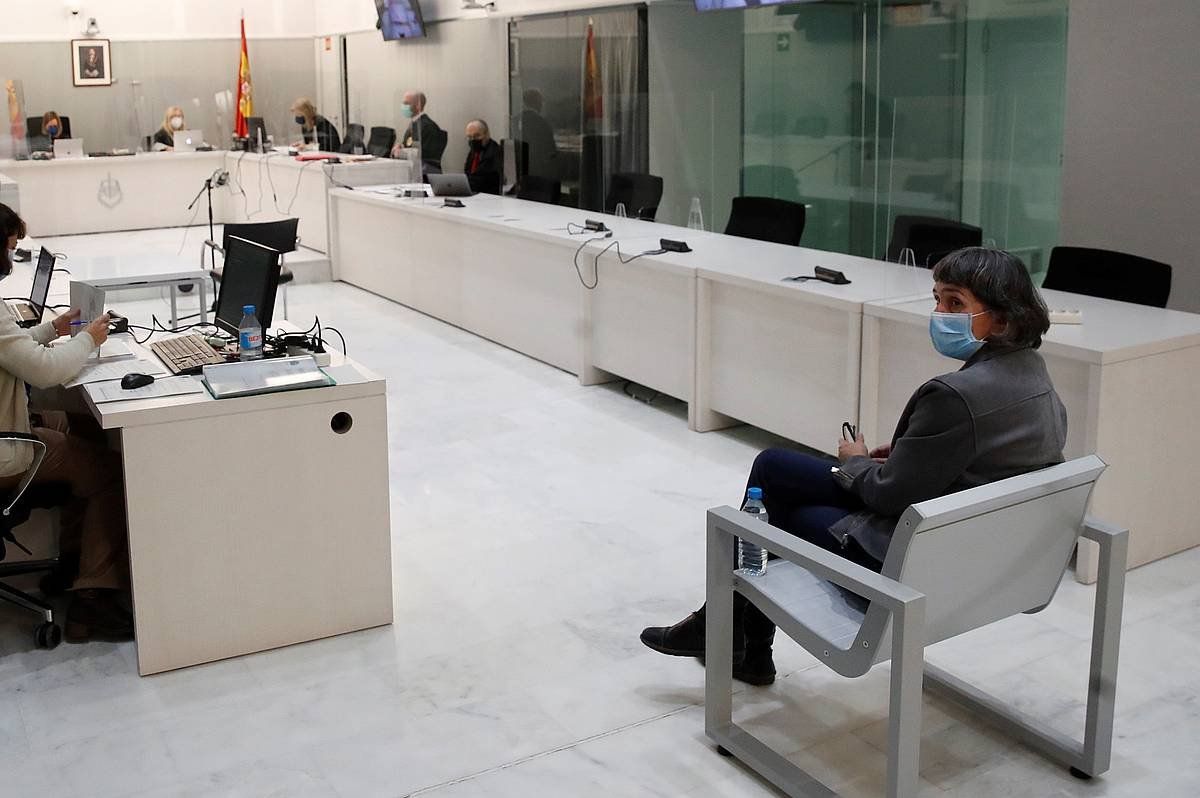 Marisol Iparragirre, iaz, Espainiako Auzitegi Nazionaleko epaiketa batean. JUAN CARLOS HIDALGO / EFE