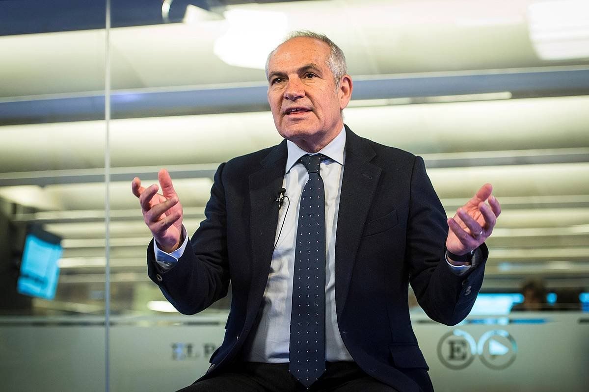 Antonio Caño 2018an, 'El Pais' egunkarik zuzendari zenean. Don Mitxelen albiste faltsua sinistu duenetako bat da. FERNANDO VILLAR / EFE