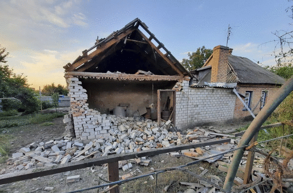 Dnipropetrovsk eskualdean Marhanets hiriko eraikin baten irudia, atzoko leherketaren ondoren. EFE