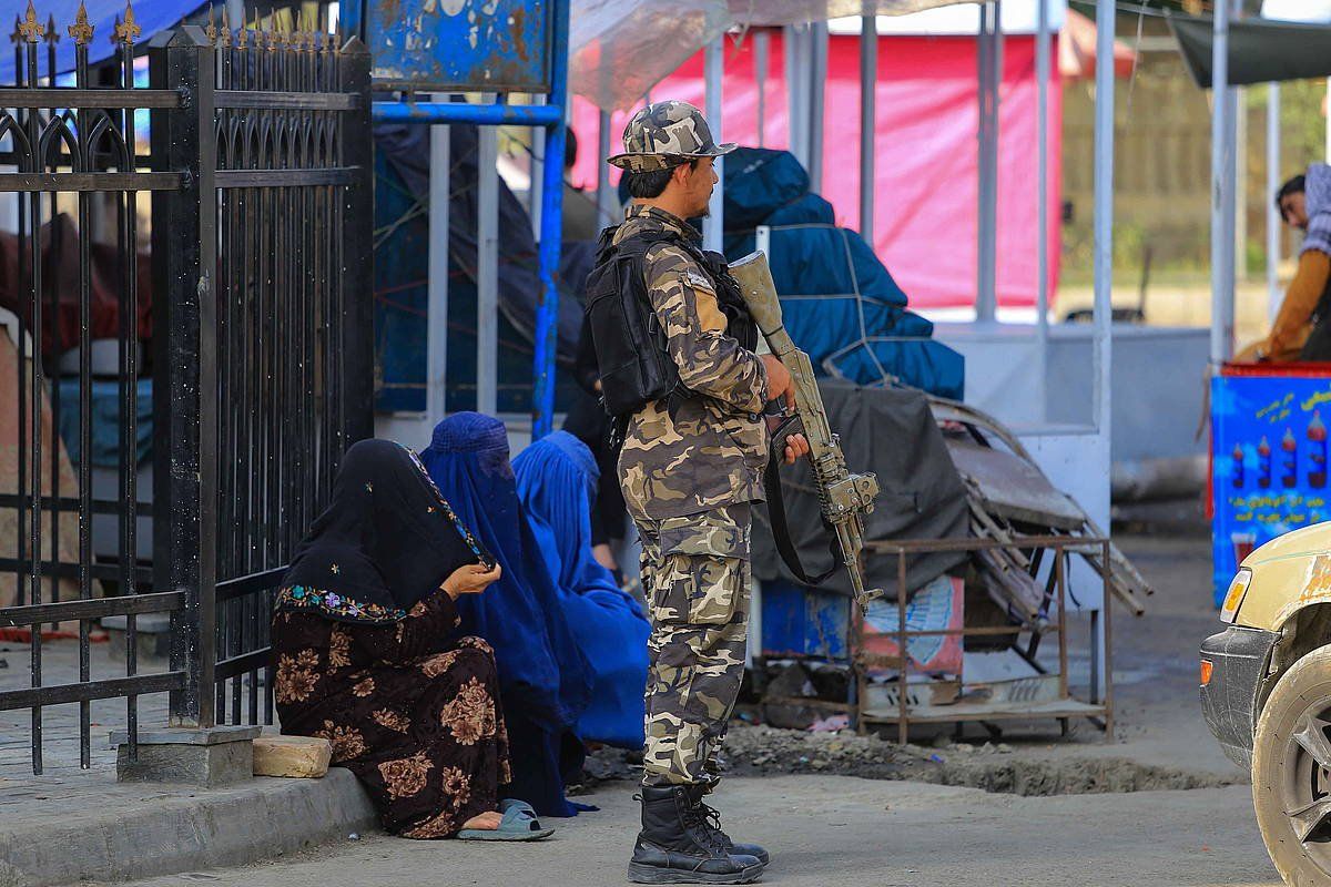 Hainbat emakume Kabulen, artxiboko argazkian. STRINGER / EFE