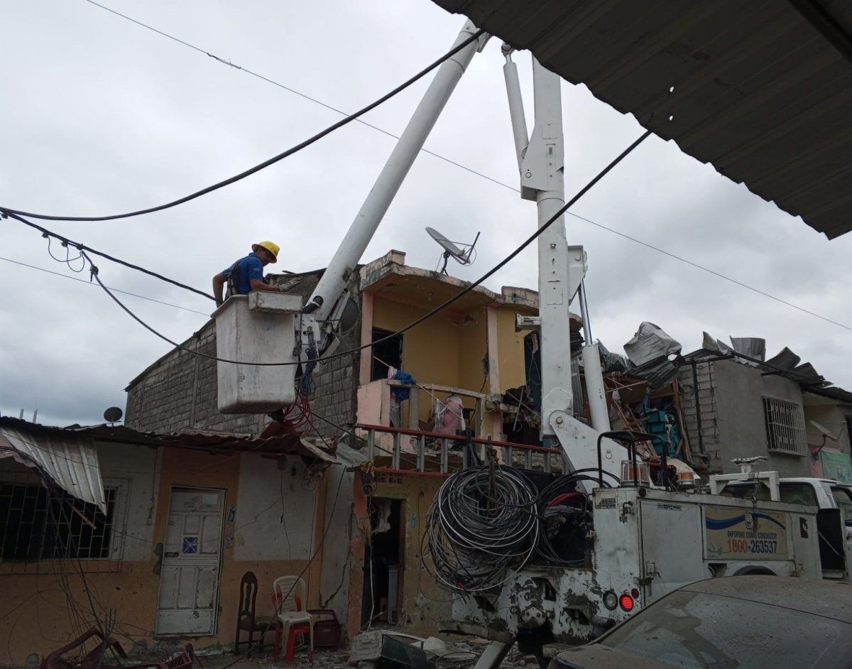 Guayaquil hirian igande goizaldean izandako atentatua. GUAYASEKO GOBERNUA.