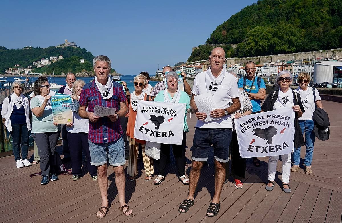 Etxeratek joan den astean Donostian egindako protesta. ANDONI CANELLADA/FOKU