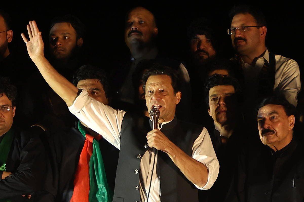 Pakistango lehen ministro ohia, Imran Khan, larunbatean Islamabaden egindako manifestazioan. SOHAIL SHAHZAD, EFE