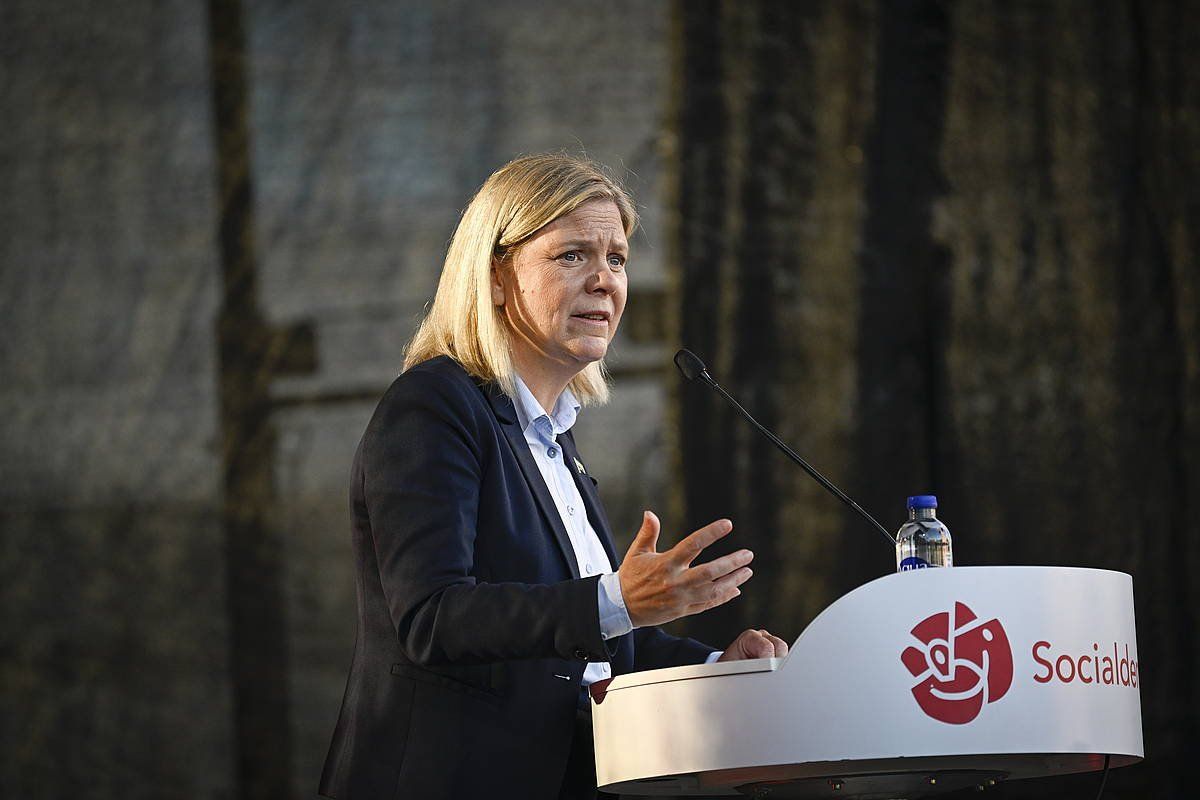 Magdalena Andersson lehen ministroa eta sozialdemokraten hautagaia, kanpainako ekitaldi batean. EFE