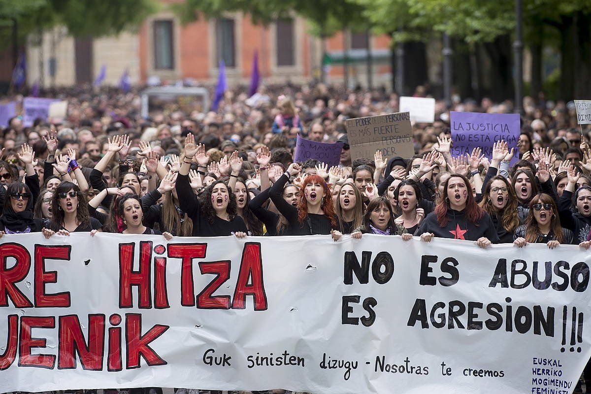 Indarkeria matxistaren kontrako manifestazioa Iruñean, artxiboko irudi batean. IñIGO URIZ, FOKU