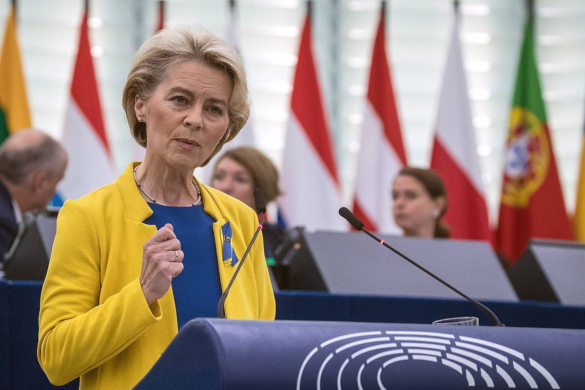 Ursula Von der Leyen Europako Batzordeko presidentea gaur Estrasburgon, Europako Parlamentuan. CHRISTOPHE PETIT TESSON / EFE