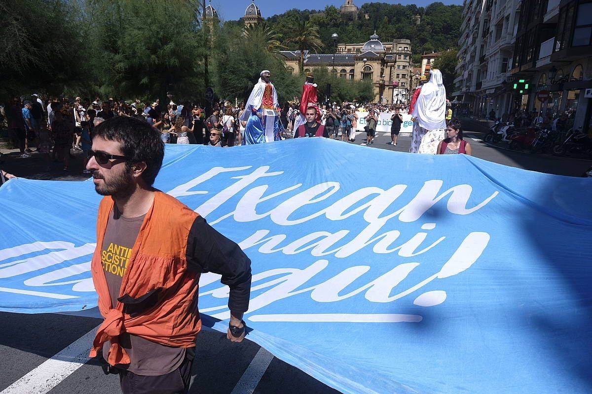 Sarek abuztuan Donostian egin zuen manifestazioa. JON URBE, FOKU