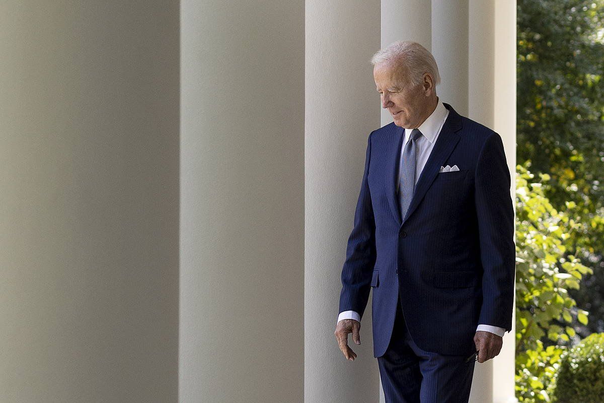 Joe Biden AEBetako presidentea, atzo, Etxe Zurian. MICHAEL REYNOLDS / EFE