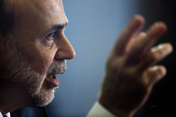 Ben Bernanke AEBetako Erreserba Federaleko presidente zenean, 2012an. JIM LO SCALZO / EFE