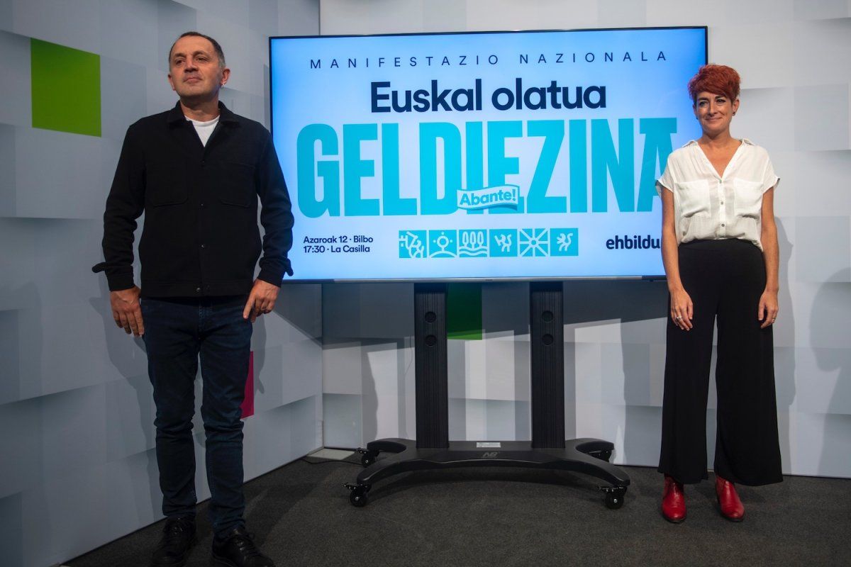 Ruiz eta Urruzuno, gaur eguerdiko agerraldian. EH BILDU