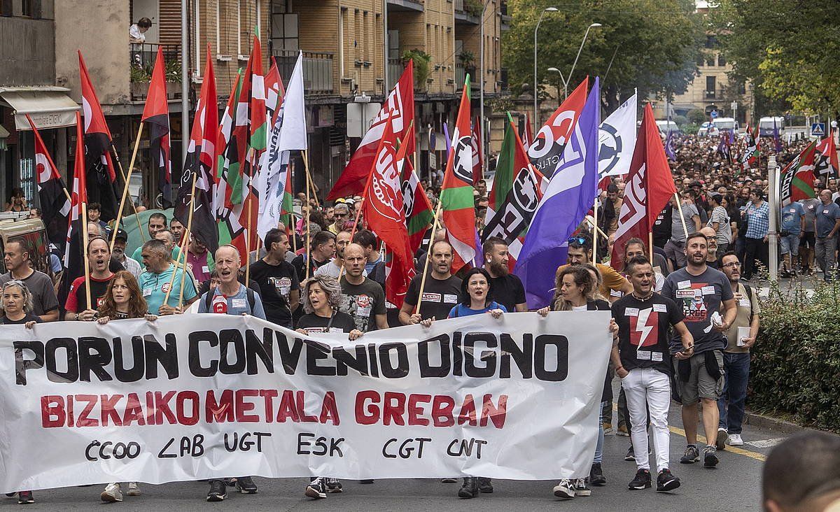 Bizkaiko metalgintzaren manifestazioa gaur Durangon, gehiengo sindiakalak deituta. MARISOL RAMIREZ / FOKU