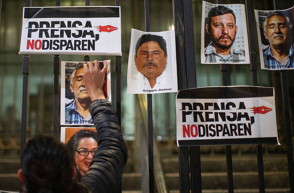 Protesta bat, Mexikon. ISAAC ESQUIVL / EFE