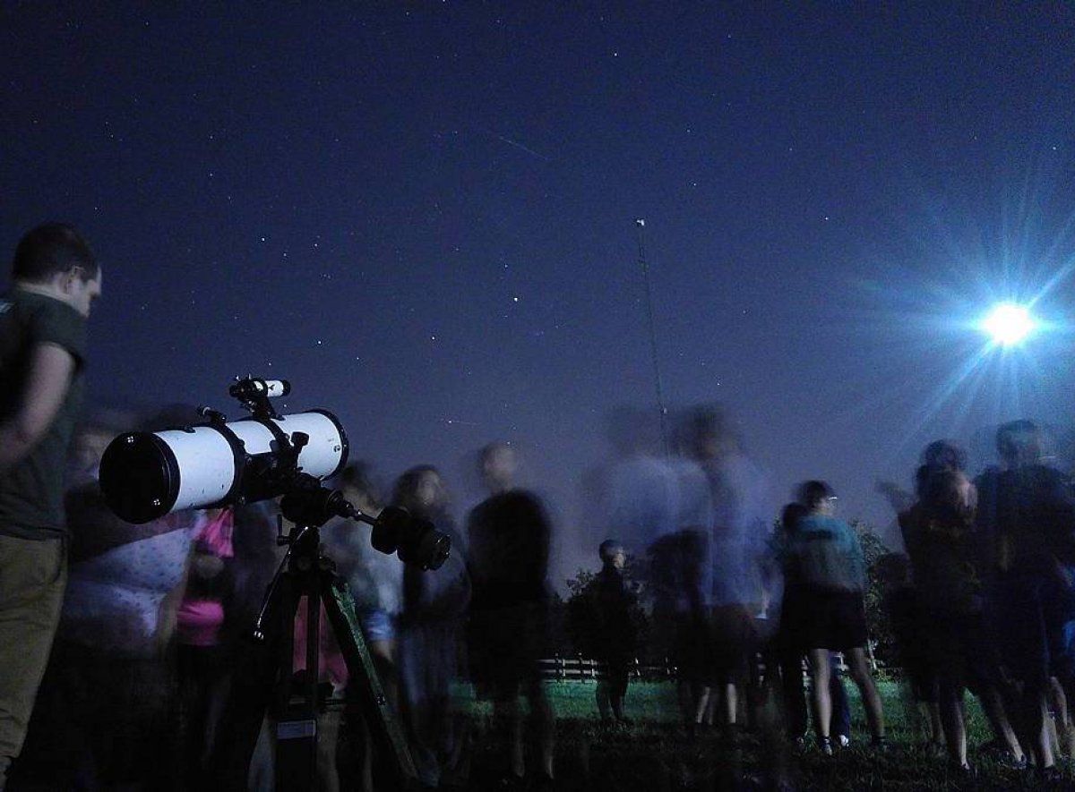 Aranzadi zientzia elkartearen behaketa astronomiko bat. ARANZADI ZIENTZIA ELKARTEA