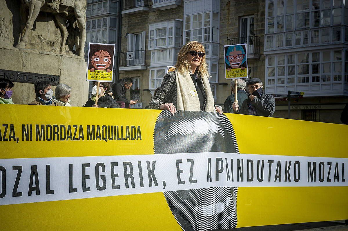 'Mozal legearen' aurkako protesta bat Gasteizen, iazko otsailean. JAIZKI FONTANEDA / FOKU