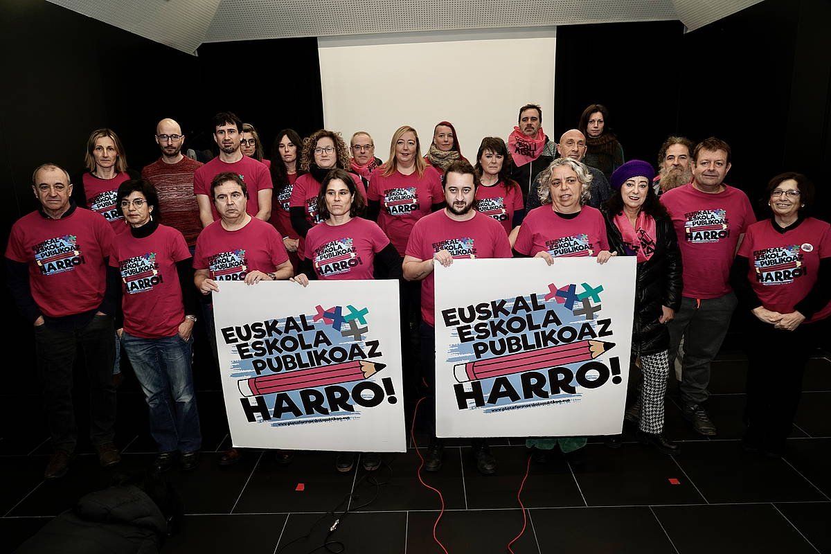 Euskal Eskola Publikoa Harro-ren agerraldia, gaur goizean, Bilbon. MARISOL RAMIREZ / FOKU