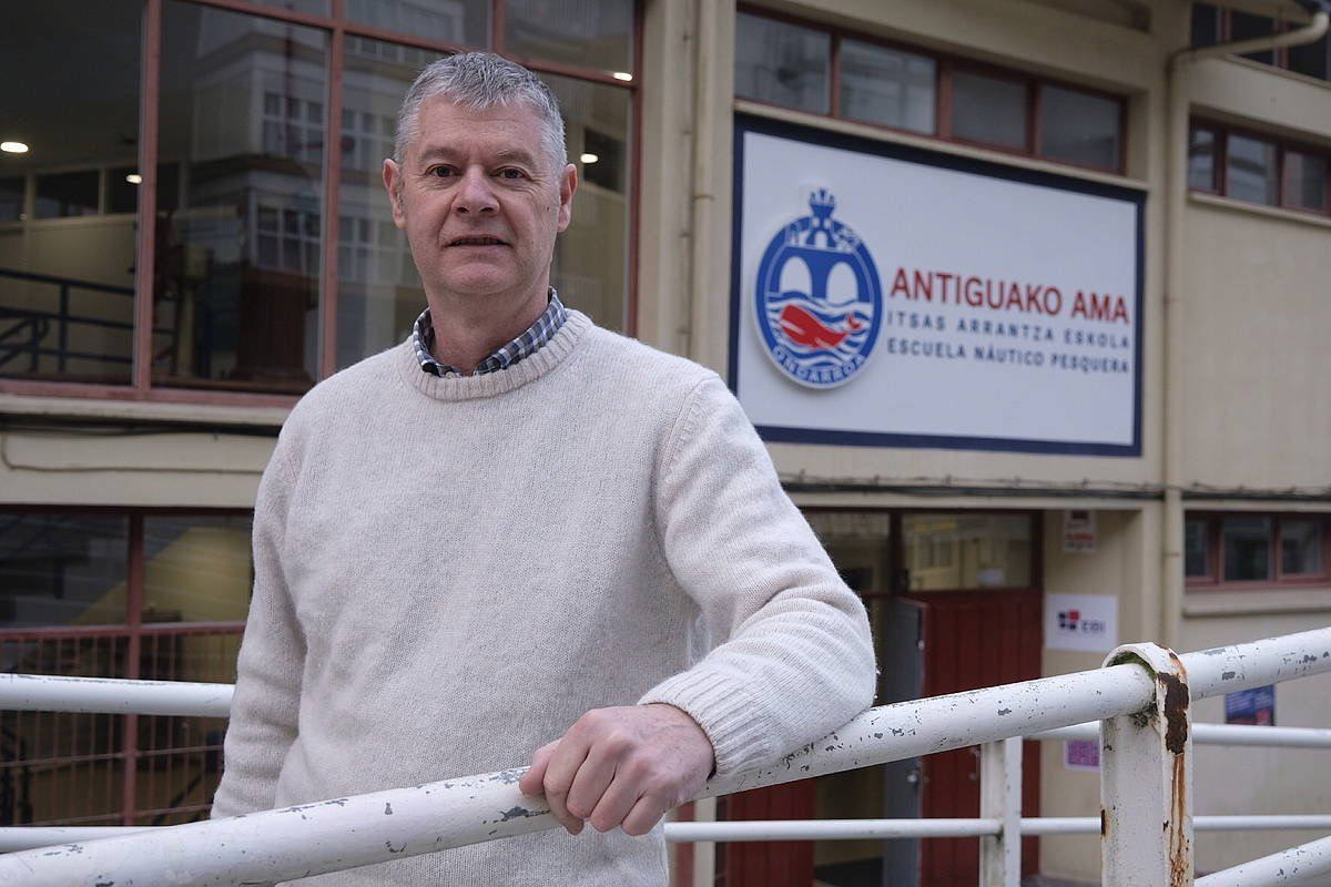 Bittor San Millan Ondarroako Antiguako Ama Itsas Arrantzale Eskolako zuzendaria. JON URBE / FOKU