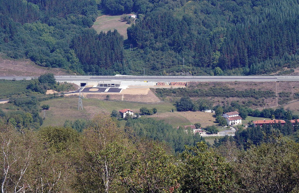 AHTaren Ezkio-Itsasoko (Gipuzkoa) geltokiaren eraikuntza lanak. GOTZON ARANBURU/ FOKU