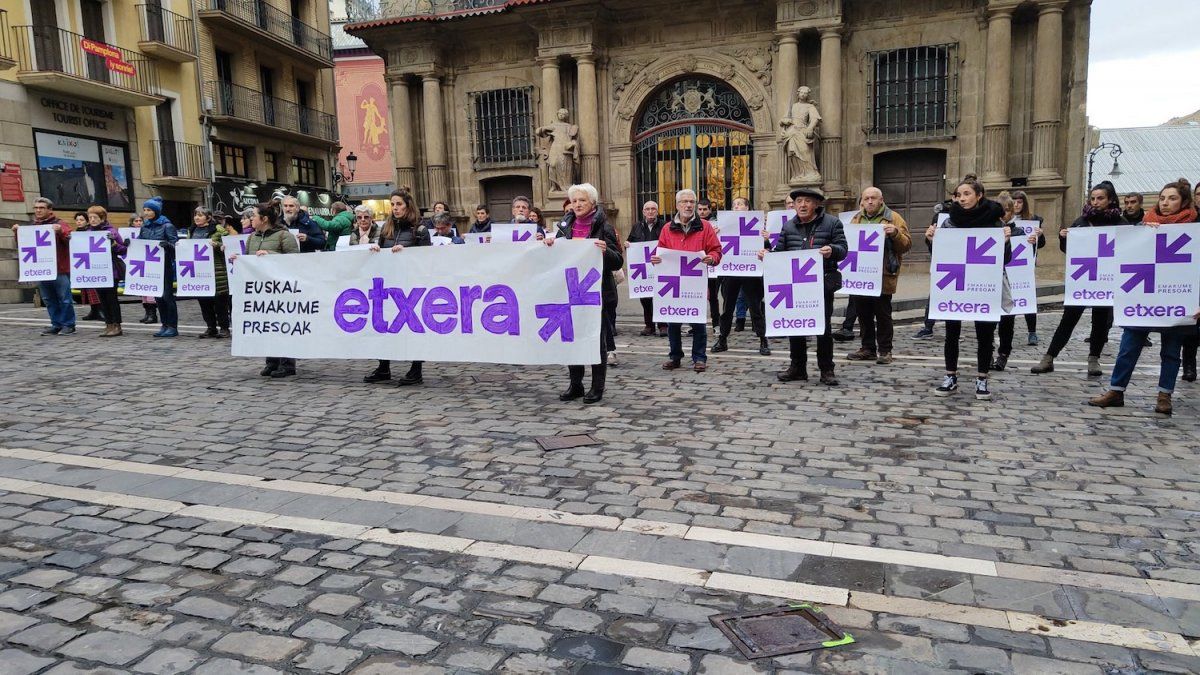 Iruñean eginda elkarretaratzea, gaur arratsaldean. SARE HERRITARRA