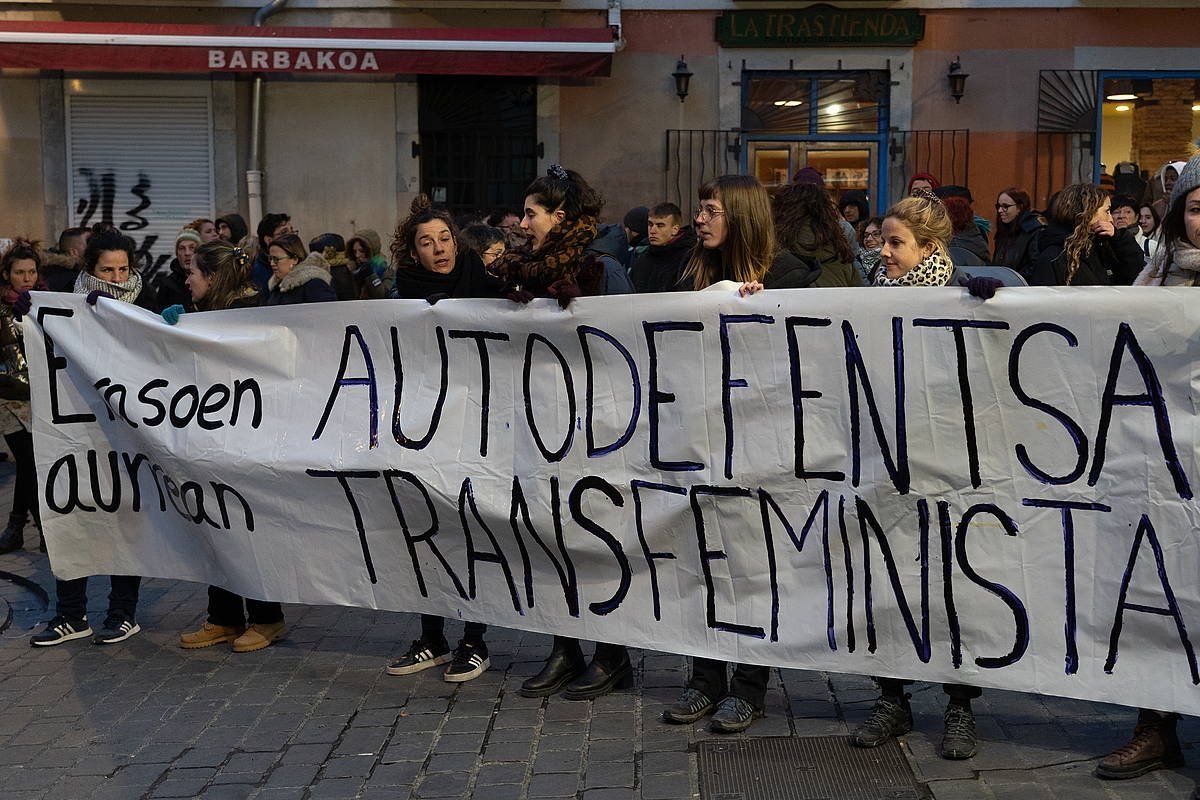 Sexu erasoen kontrako elkarretaratze bat, Iruñean. JAGOBA MANTEROLA / FOKU