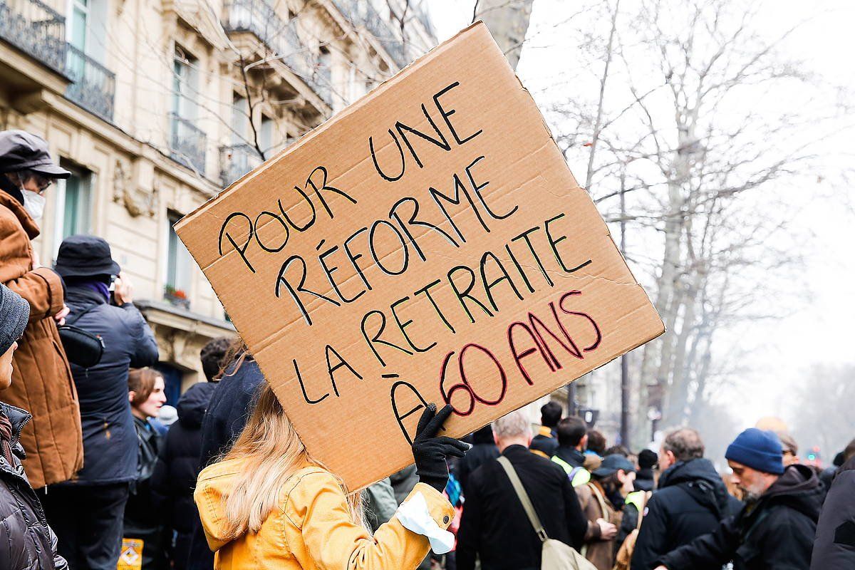 Erreformaren aurkako protesta bat, atzo, Parisen. TERESA SUAREZ / EFE