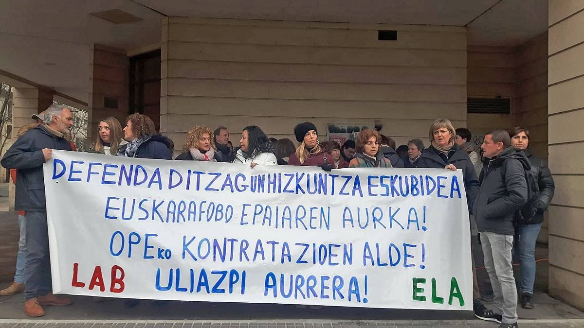 Uliazpi fundazioko langileen elkarretaratzea epaia salatzeko, martxoaren 7an. BERRIA