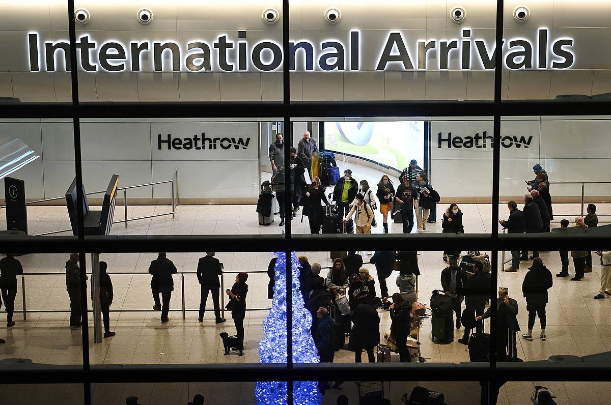 Londreseko Heathrow aireportua, artxiboko irudi batean. ANDY RAIN / EFE