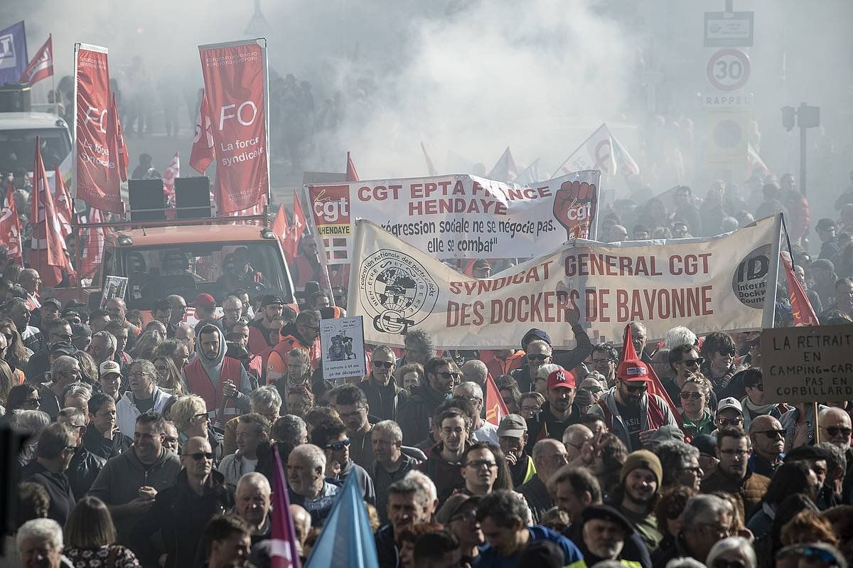 Erretreten erreformaren aurkako manifa, gaur, Baionan. PATXI BELTZAIZ