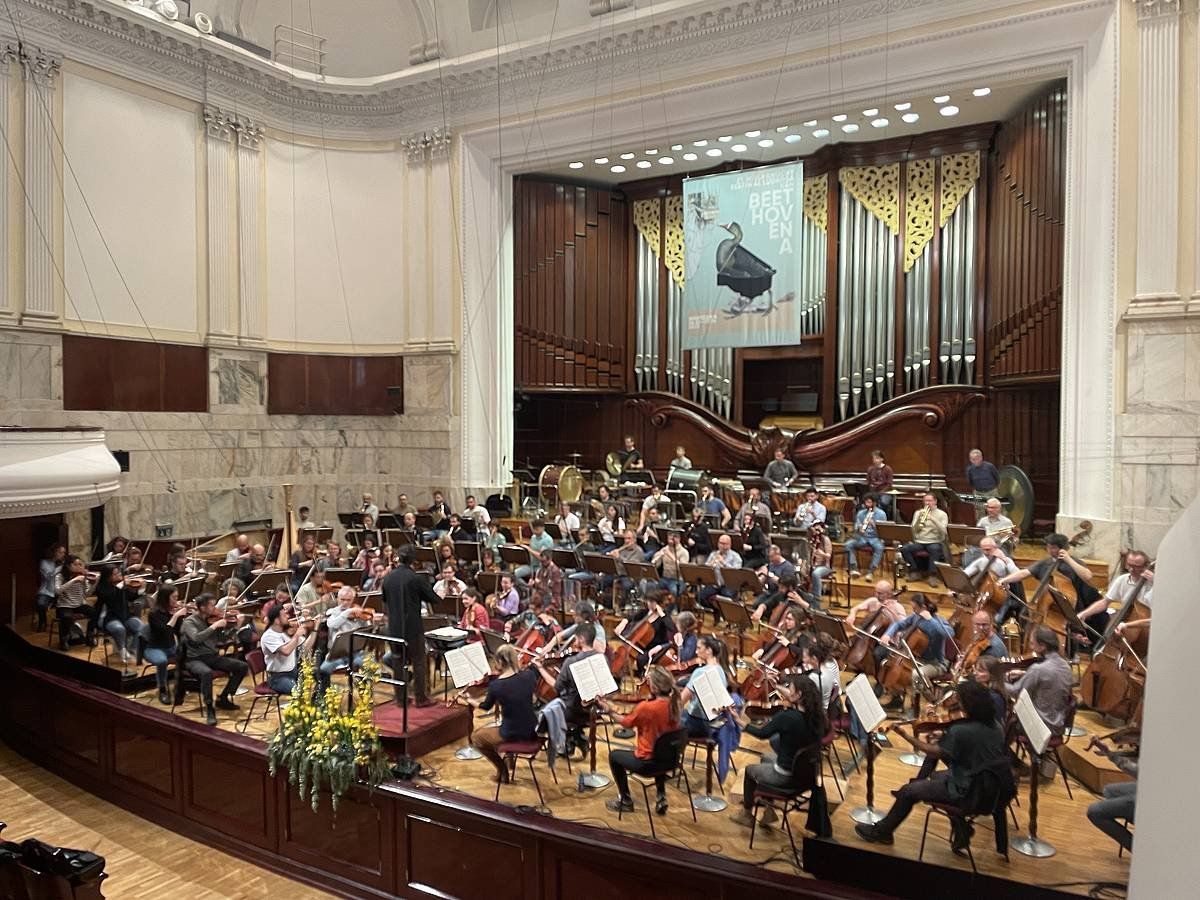 Euskadiko Orkestraren entsegua, Varsoviako Filharmonia Narodowa auditoriumean. MIREN MUJIKA TELLERIA