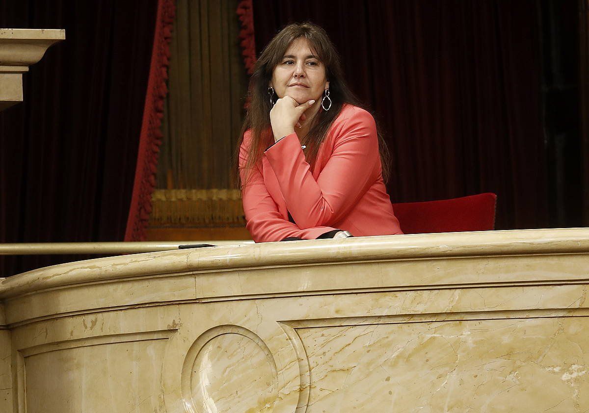 Laura Borras Kataluniako presidentea, apirilaren 19an, Kataluniako Parlamentuan. MARTA PEREZ, EFE