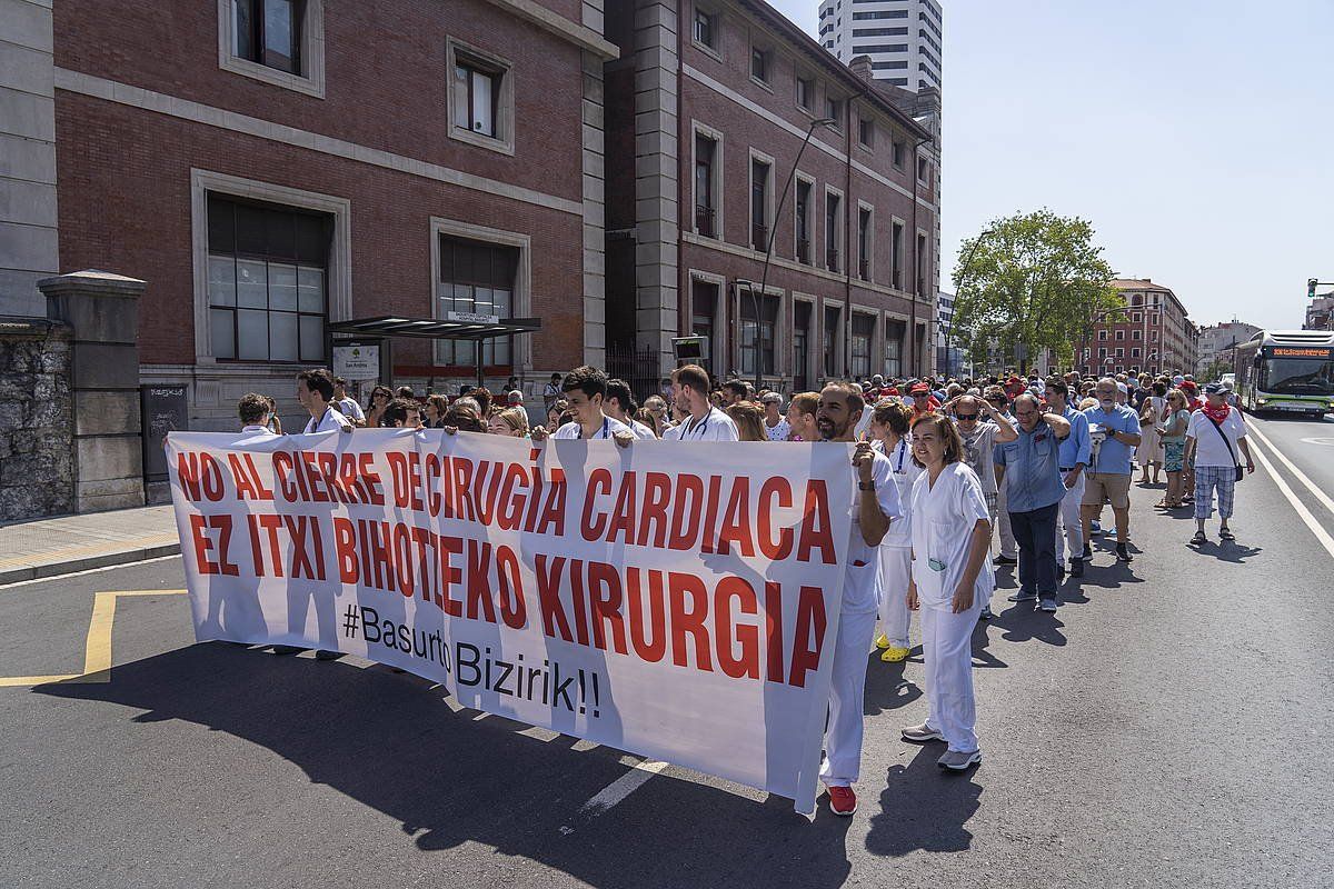 Basurtu Bizirik plataformaren protesta bat lekualdaketaren aurka. MARISOL RAMIREZ / FOKU