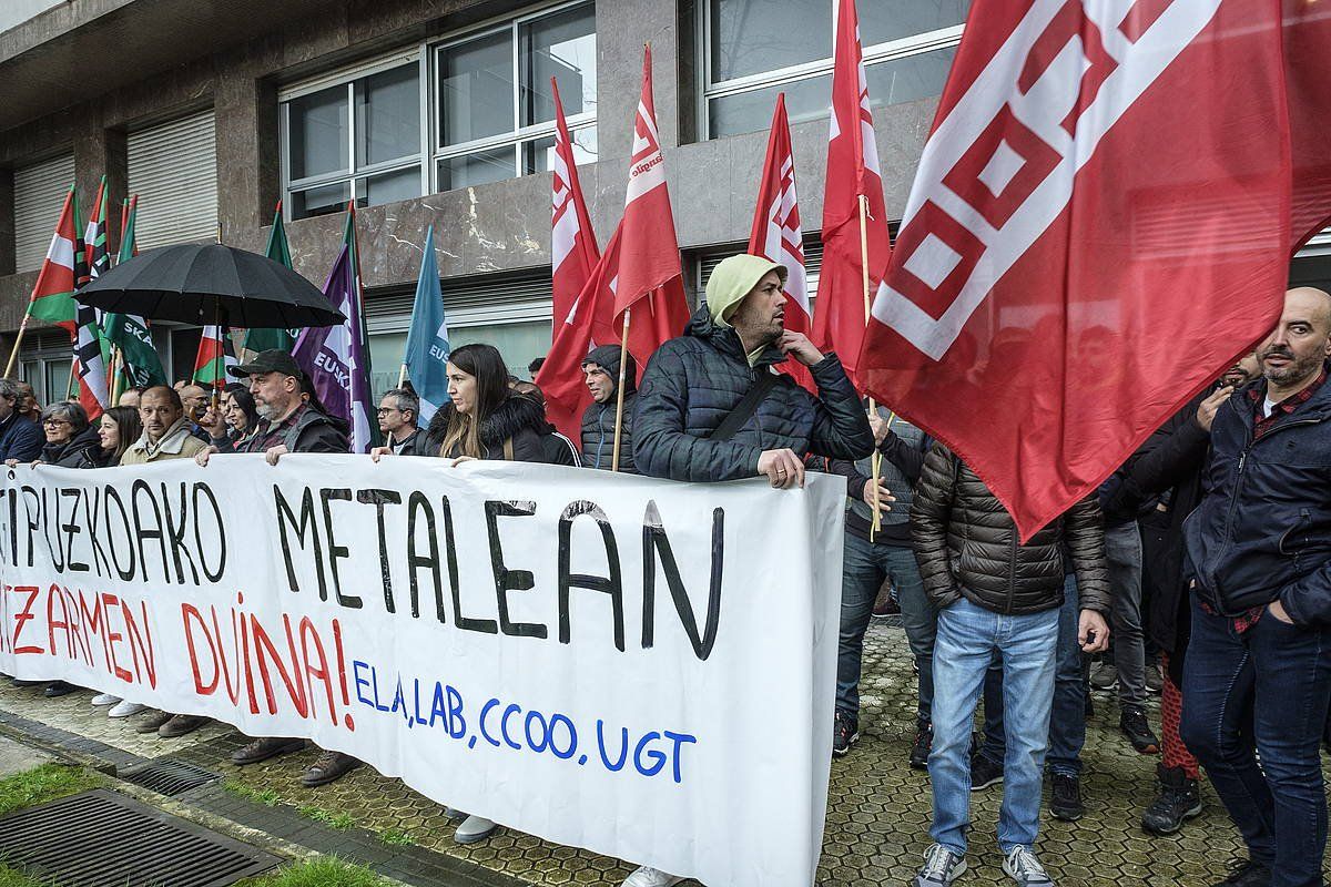 Gipuzkoako metalgintzako sindikatuen protesta bat, apirilean. JON URBE / FOKU