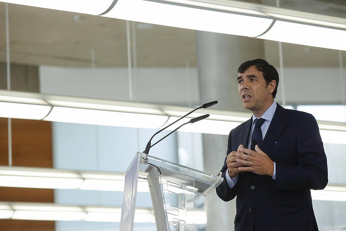 Anton Arriola Kutxabaneko presidentea. MIGUEL TOñA / EFE