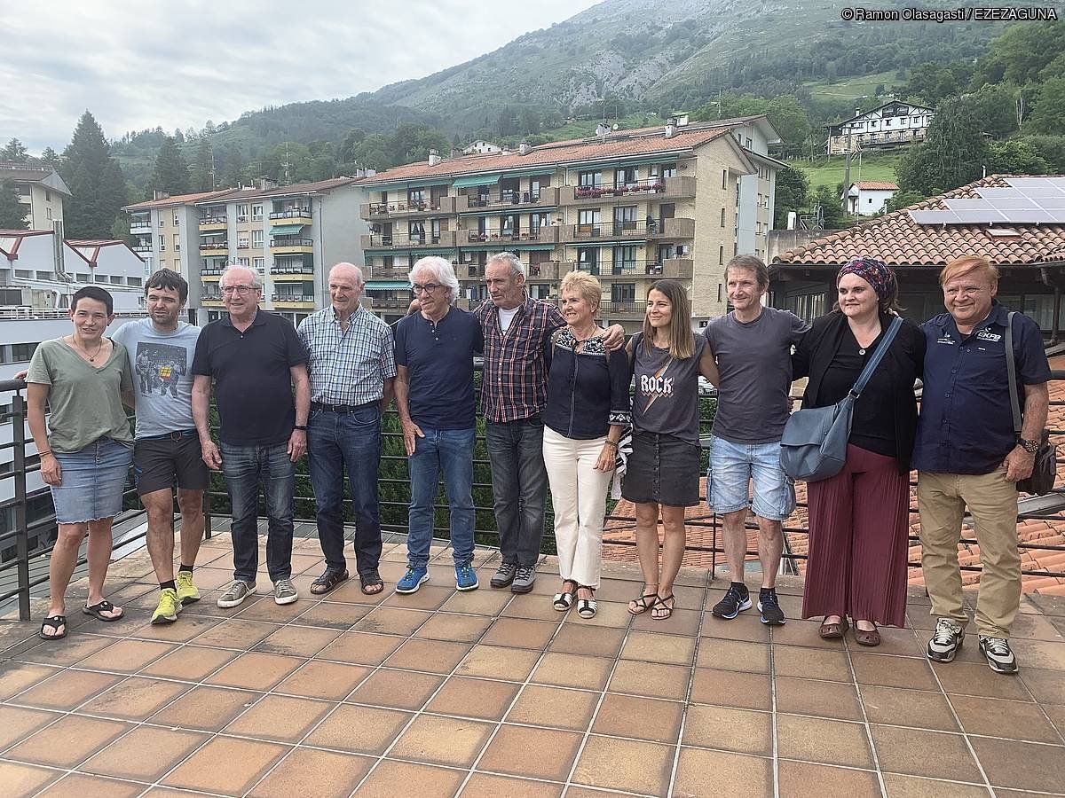 Proiektuak Joxe Takolo beka jaso zuen eguneko argazkia, Azpeitian. RAMON OLASAGASTI
