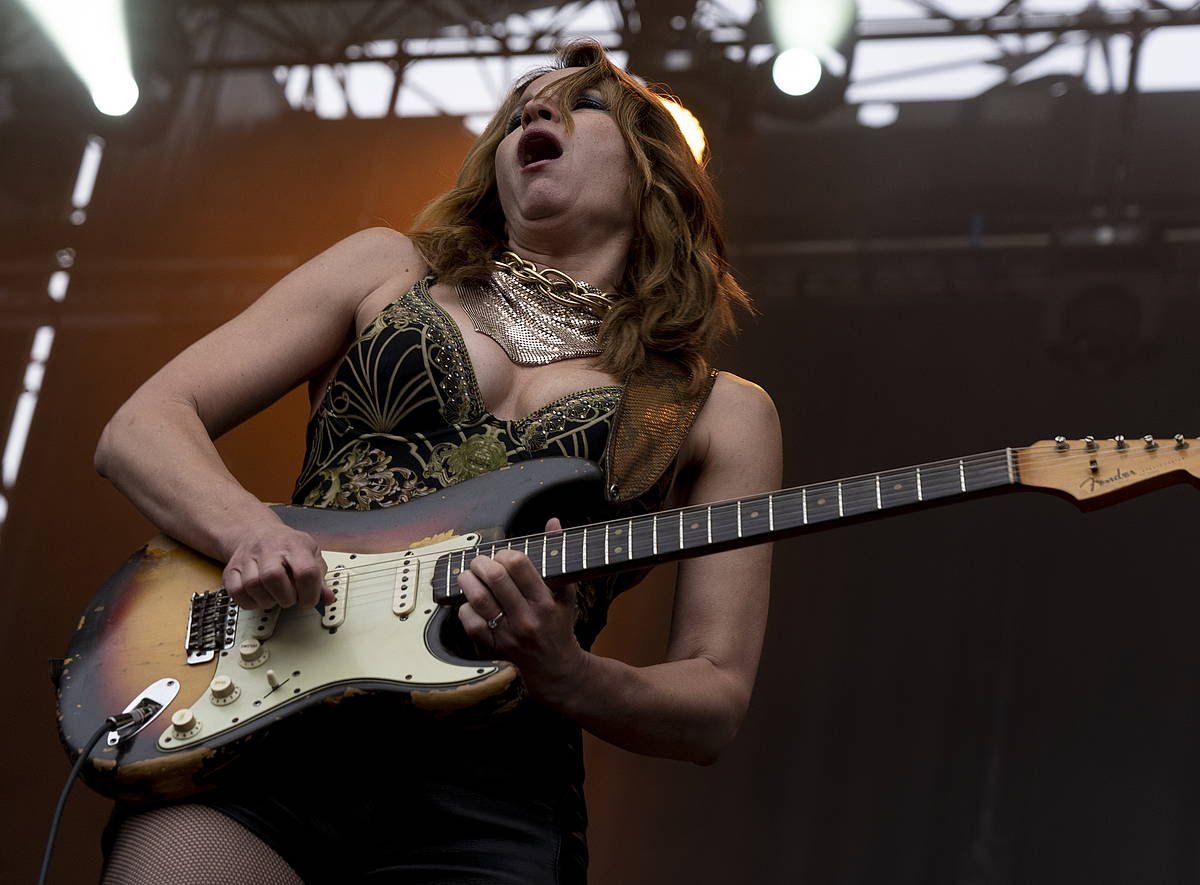 Ana Popovic, Azken Rock jaialdian. RAUL BOGAJO / FOKU