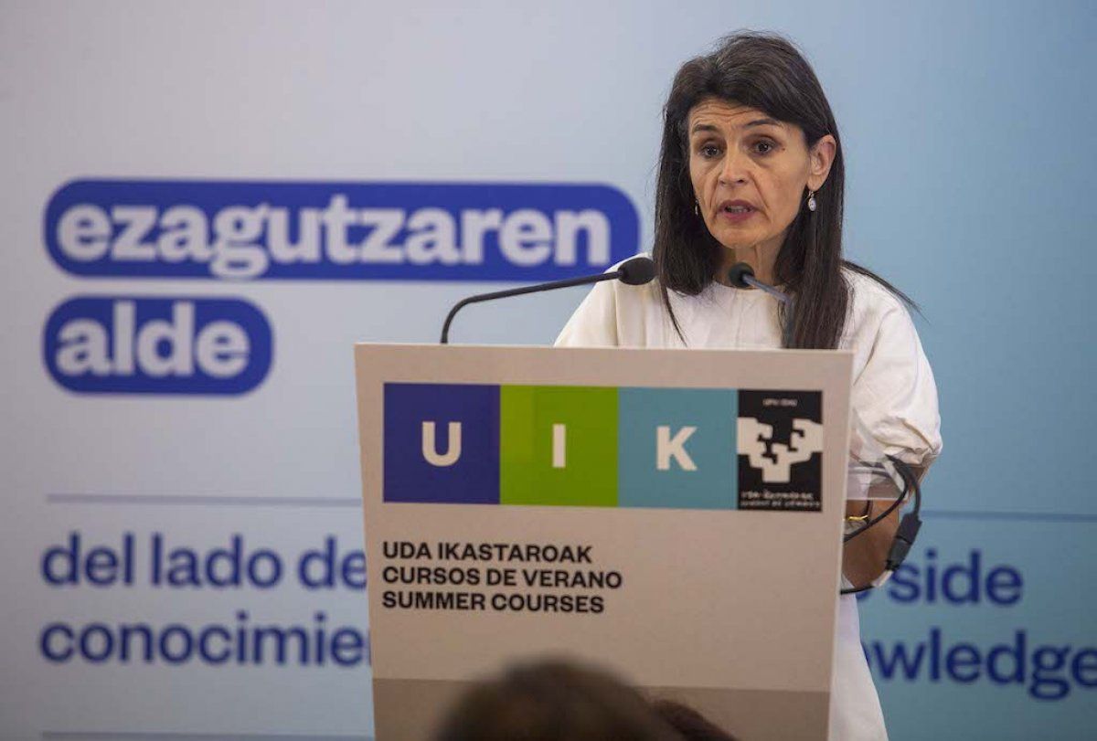 Nerea Melgos gaur, EHUren ikastaroetan. IREKIA Nerea Melgos gaur, EHUren ikastaroetan. IREKIA