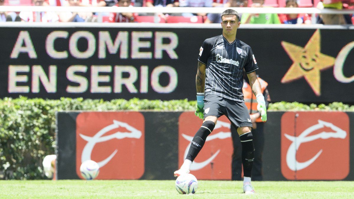 Alex Padilla pasa den igandean Chivasen aurka jokatu zuten neurketan, Guadalajaran (Mexiko). ATHLETIC