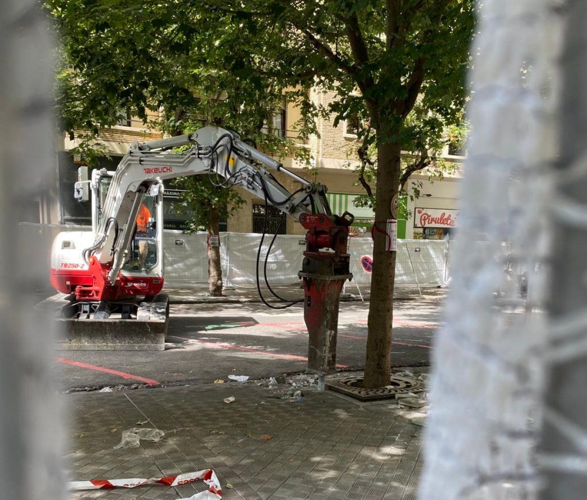 Iruñeko Zangoza kaleko aparkalekua egiteko lanak. OLAIA L. GARAIALDE