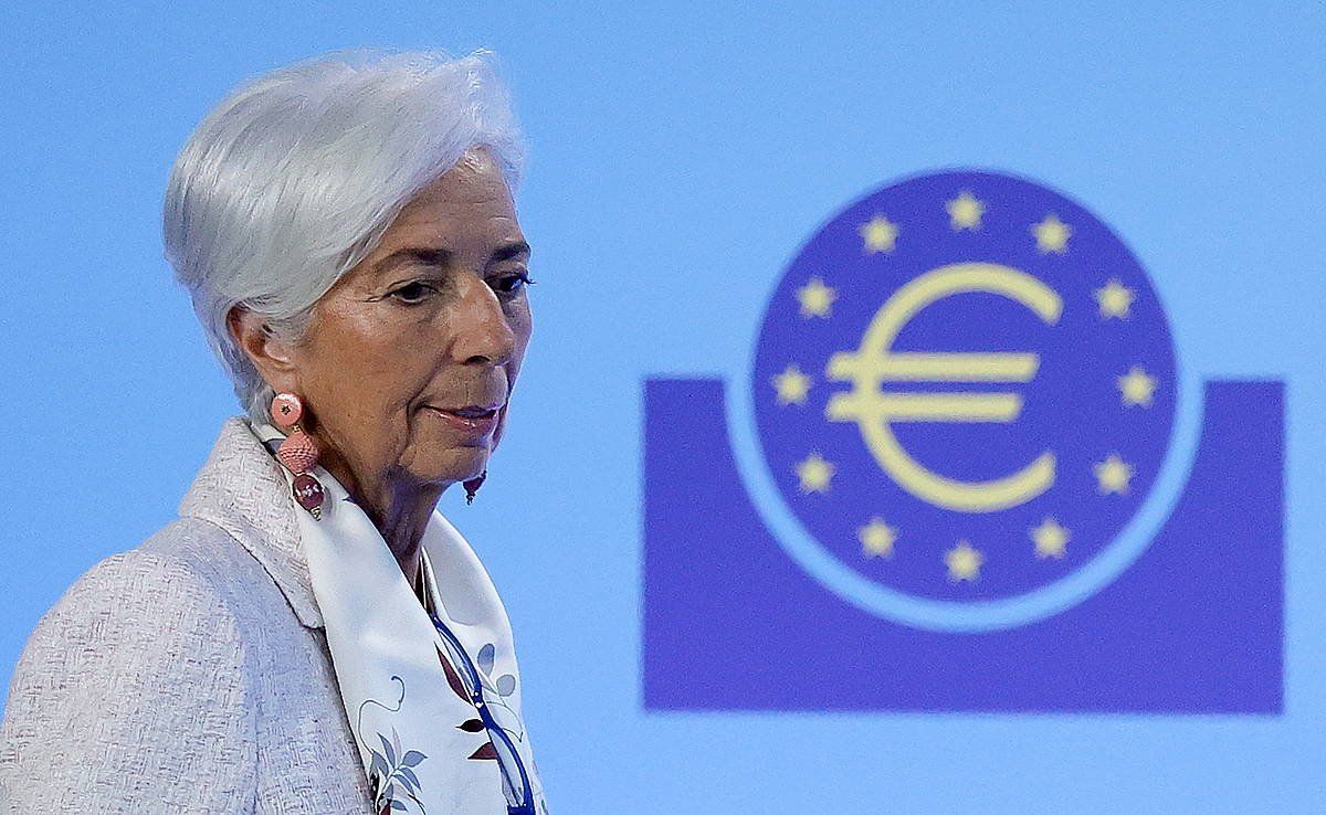 Christine Lagarde EBZko presidentea, uztailaren 27an egindako bileran. RONALD WITTEK (EFE)