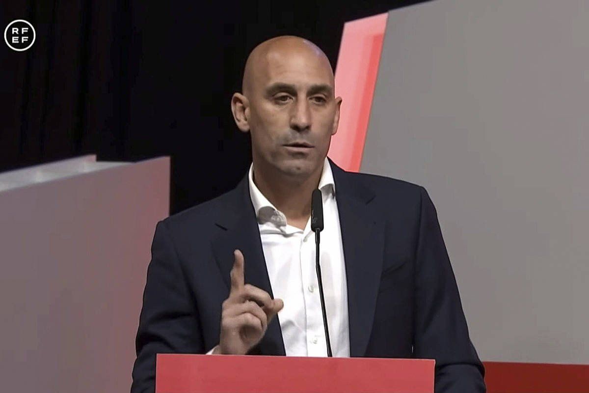 Luis Rubiales, Espainiako Futbol Federazioko ezohiko asanblean. RFEF/EFE