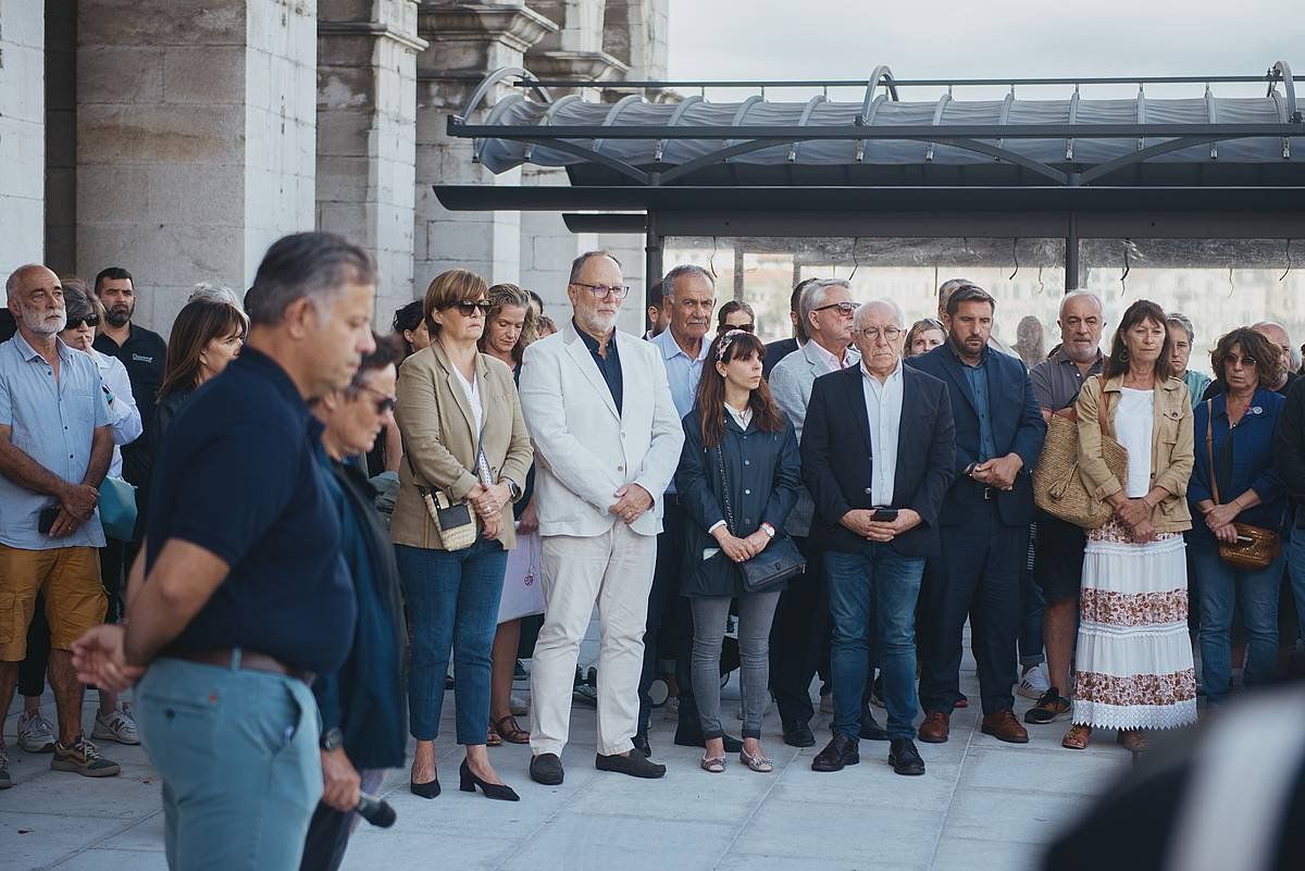 Baionako bestetan izandako sexu erasoak salatzeko egin zuten elkarretaratzea. GUILLAUME FAUVEAU