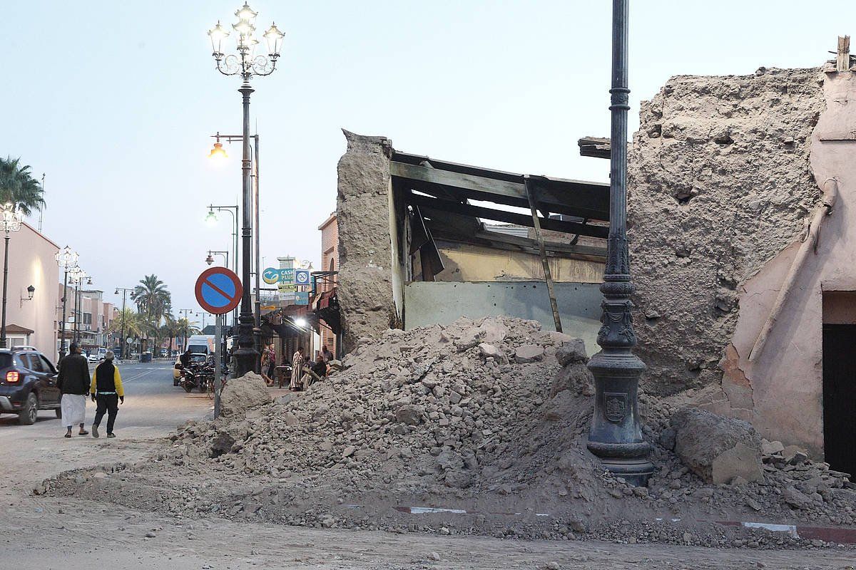 Eraikin bat lurrikaren ostean, Marrakexen. MARíA TRASPADERNE, EFE