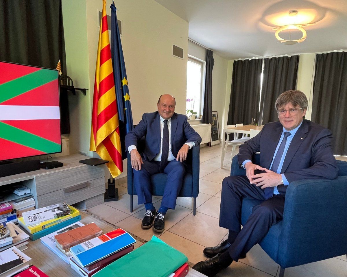 Carles Puigdemont eta Andoni Ortuzar, Waterloon (Belgika), gaur. EAJ
