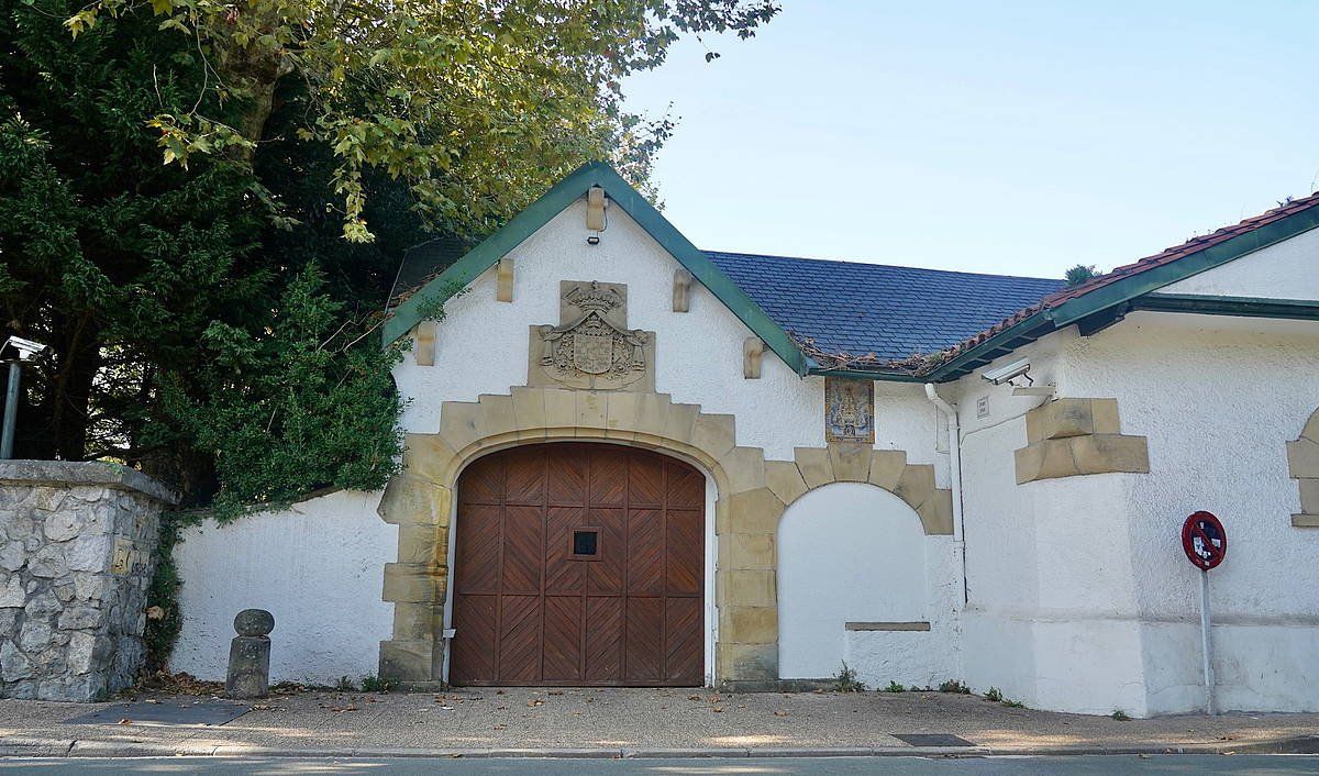 La Cumbre jauregia, artxiboko irudi batean. ANDONI CANELLADA / FOKU