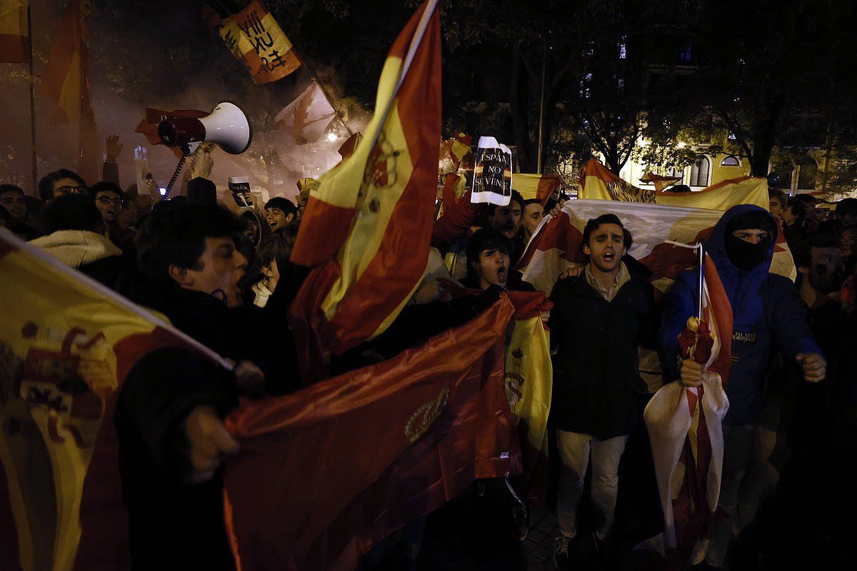 Iruñeko protesta, atzo. JESUS DIGES, EFE