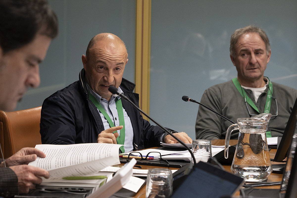 GuiraSOSeko ordezkariak, iaz, Eusko Legebiltzarrean. RAUL BOGAJO / FOKU