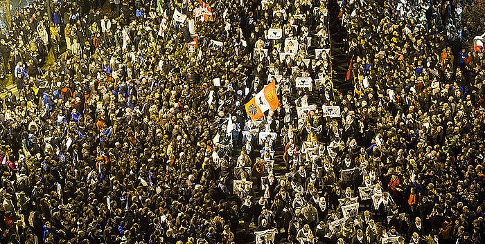 Urtarrilaren 11n Giza eskubideak. Konponbidea. Bakea leloarekin Bilbon egindako manifestazio bateratua. LUIS JAUREGIALTZO / ARGAZKI PRESS